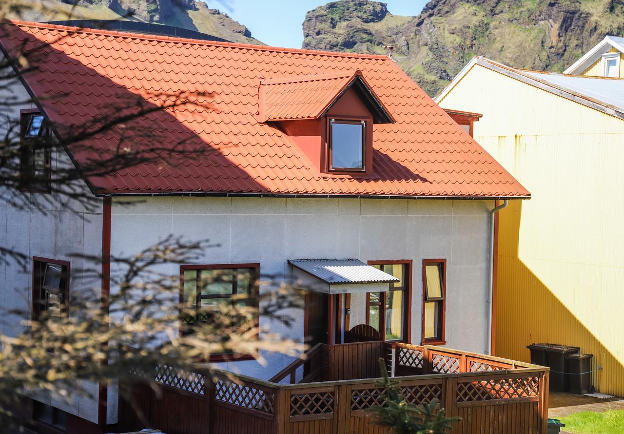Lava Guesthouse فيستمانايار المظهر الخارجي الصورة